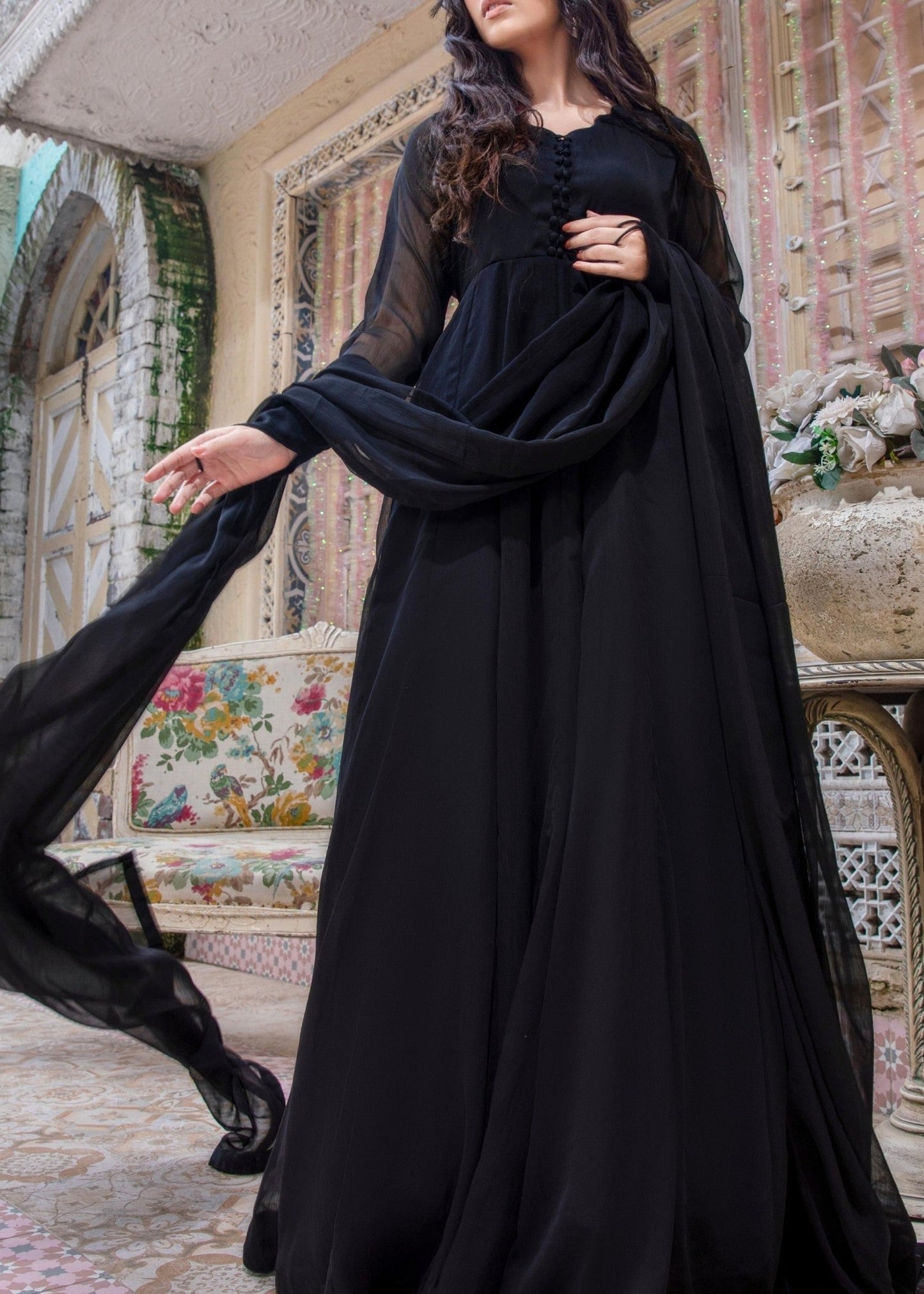 Embellished Black Chiffon Kurta Set Online in KSA Riyadh Saudi Arabia Oman Bahrain Qatar