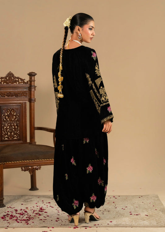 Black Velvet Embroidered Pakistani Designer Suit Online in Dubai DXB UAE Abudhabi Meena Bazaar