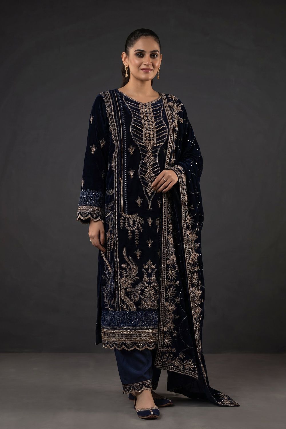 Navy Blue Embellished Velvet Pakistani Suit Online in Dubai UAE Abudhabi Ajman Sharjah