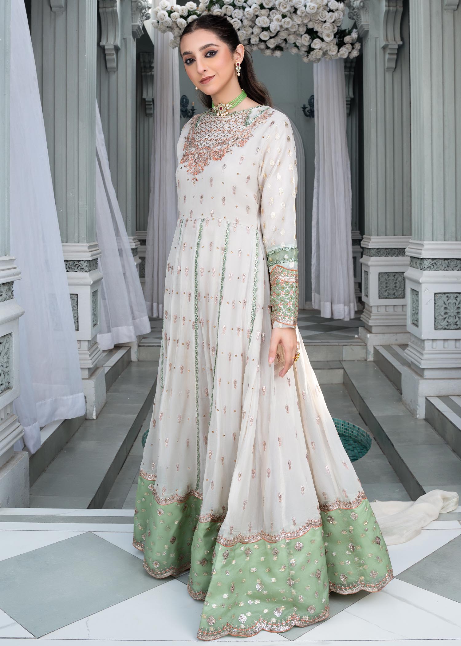 Embellished White Chiffon Pakistani Suit Online in KSA Riyadh Saudi Arabia Oman Bahrain Qatar
