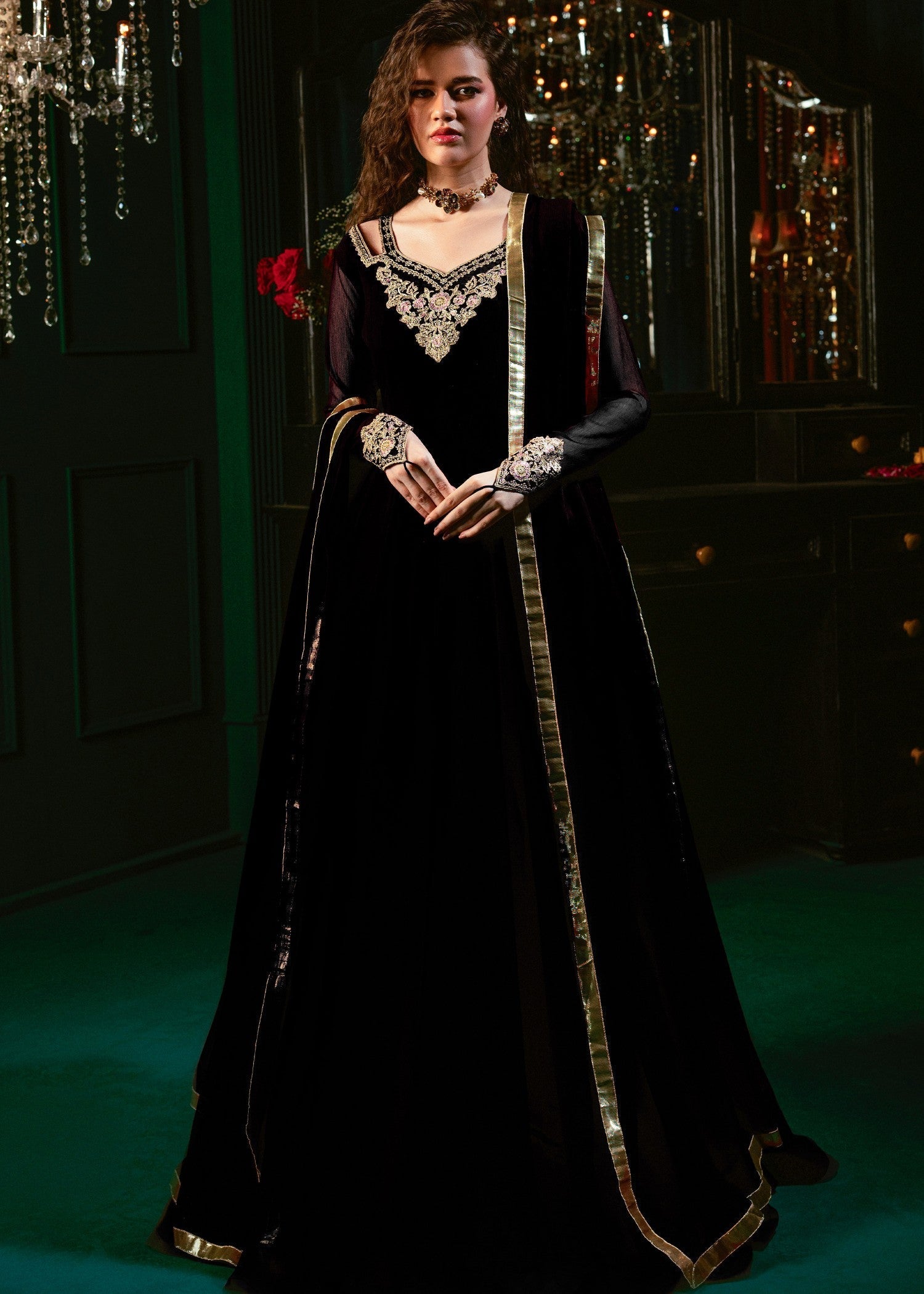 Embroidered Black Chiffon Floor-Length Kurta Set Online in Dubai DXB UAE Abudhabi Meena Bazaar