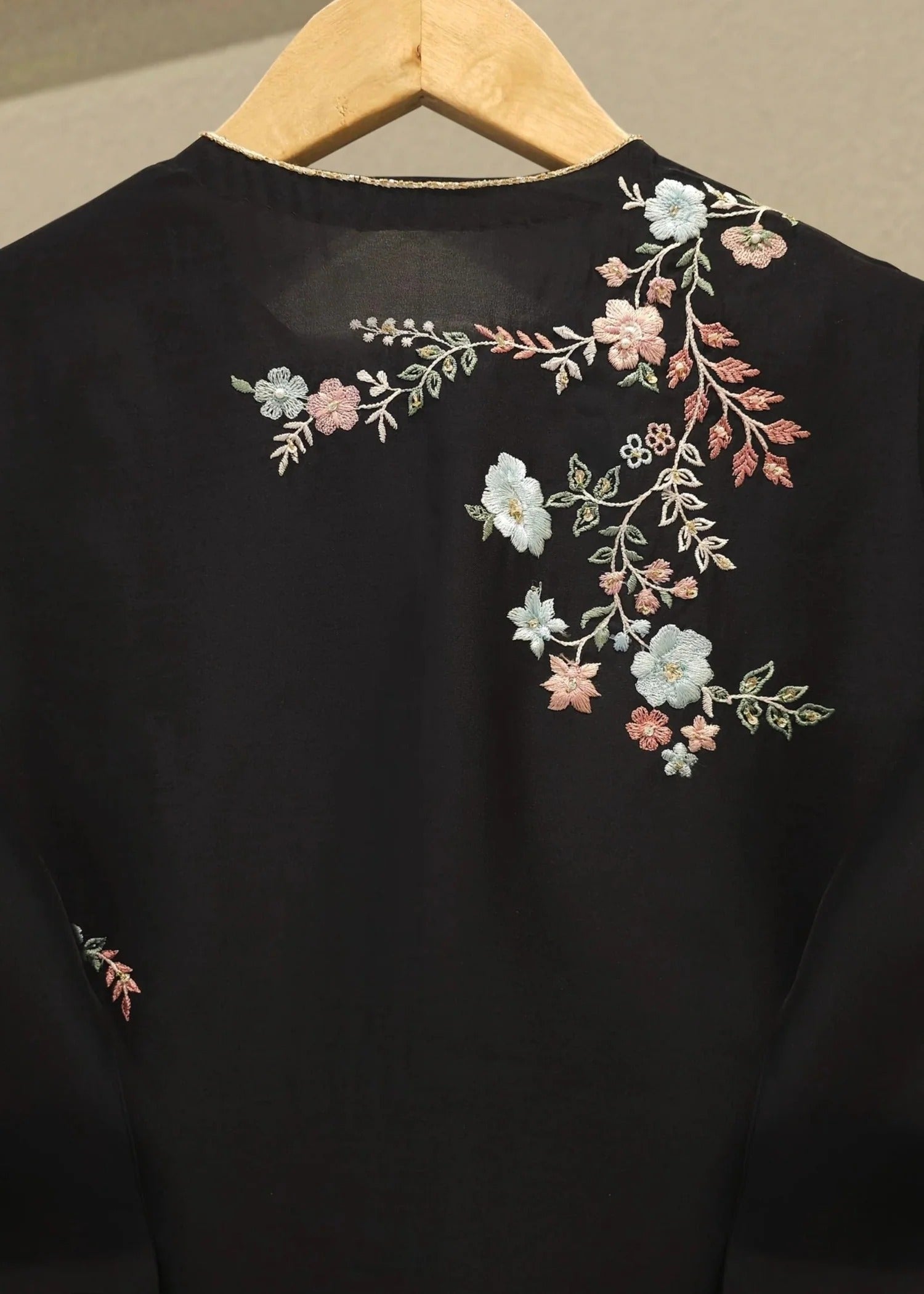 Embroidered Black Lawn Cotton 3 Piece Suit Online in Sri Lanka India Australia