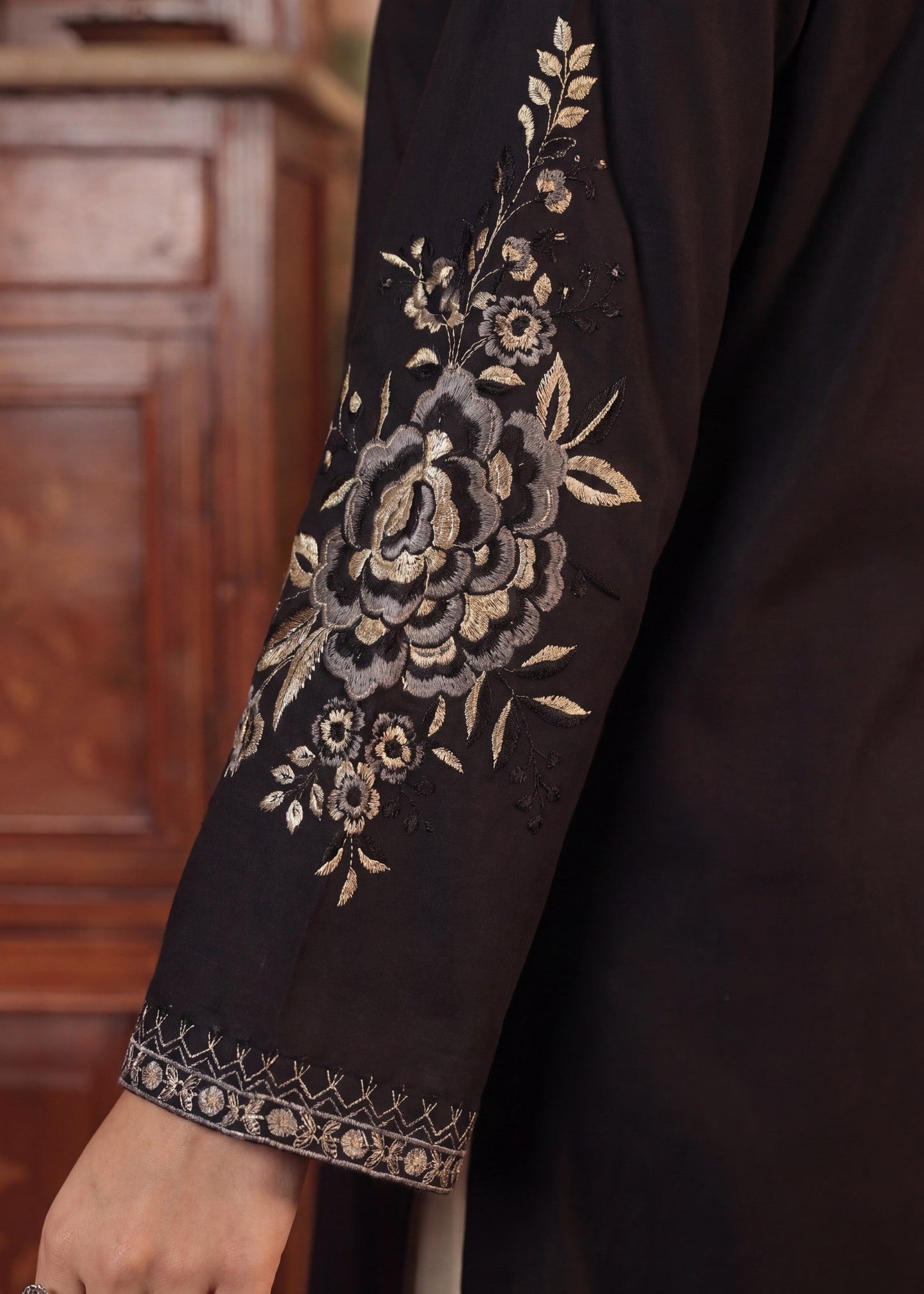 Embroidered Black Lawn Kurta Set with Dupatta Online in Dubai DXB UAE Abudhabi Meena Bazaar