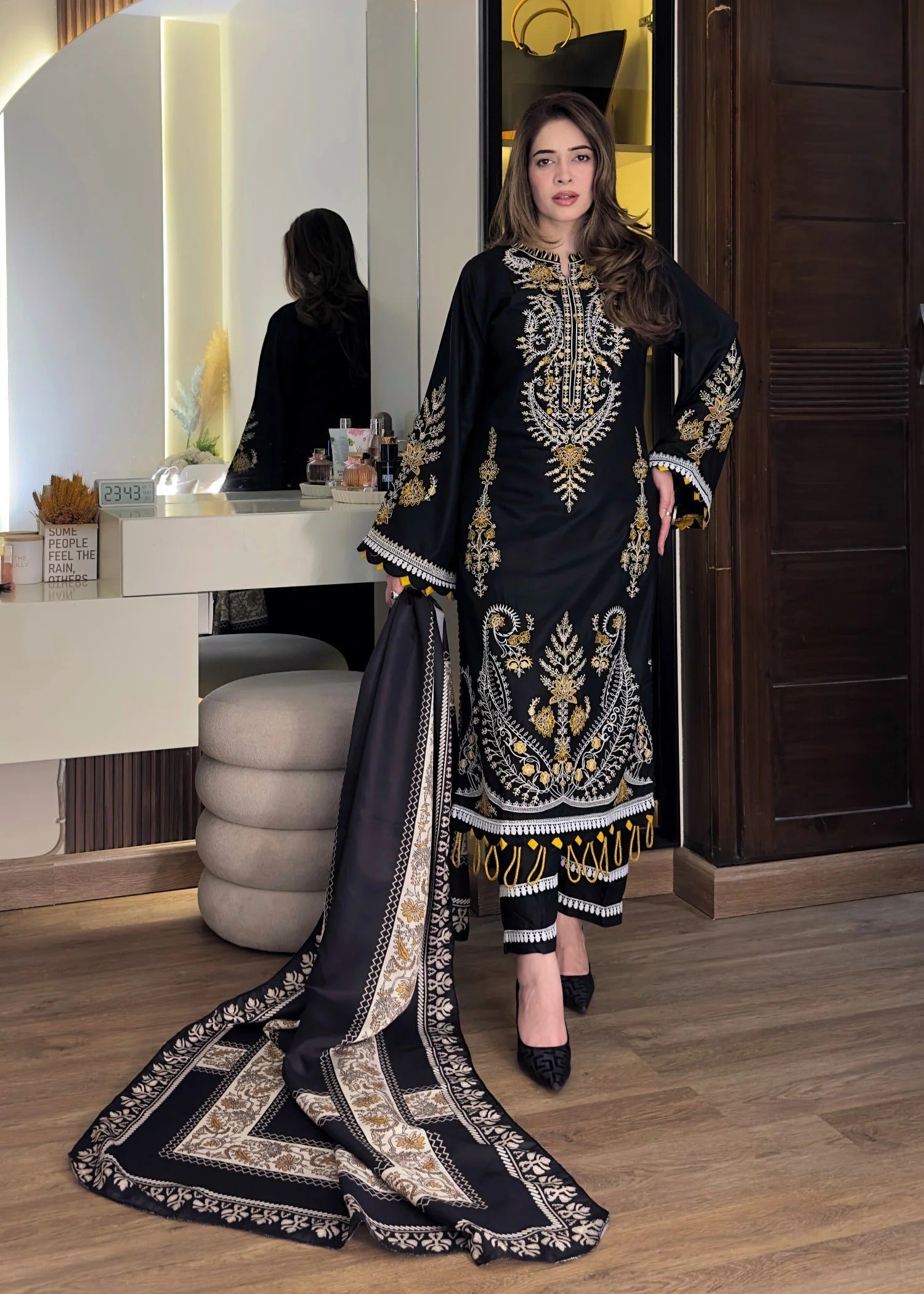 Embroidered Black Linen Ready to Wear Suit Online in Dubai DXB UAE Abudhabi Meena Bazaar