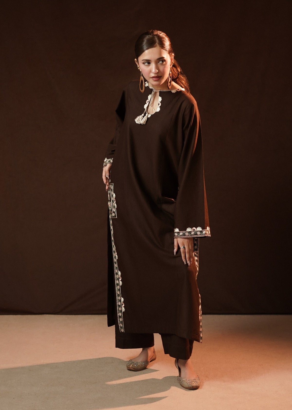Embroidered Dark Brown Slub Khaddar Straight Kurta Set Online in KSA Riyadh Saudi Arabia Oman Bahrain Qatar
