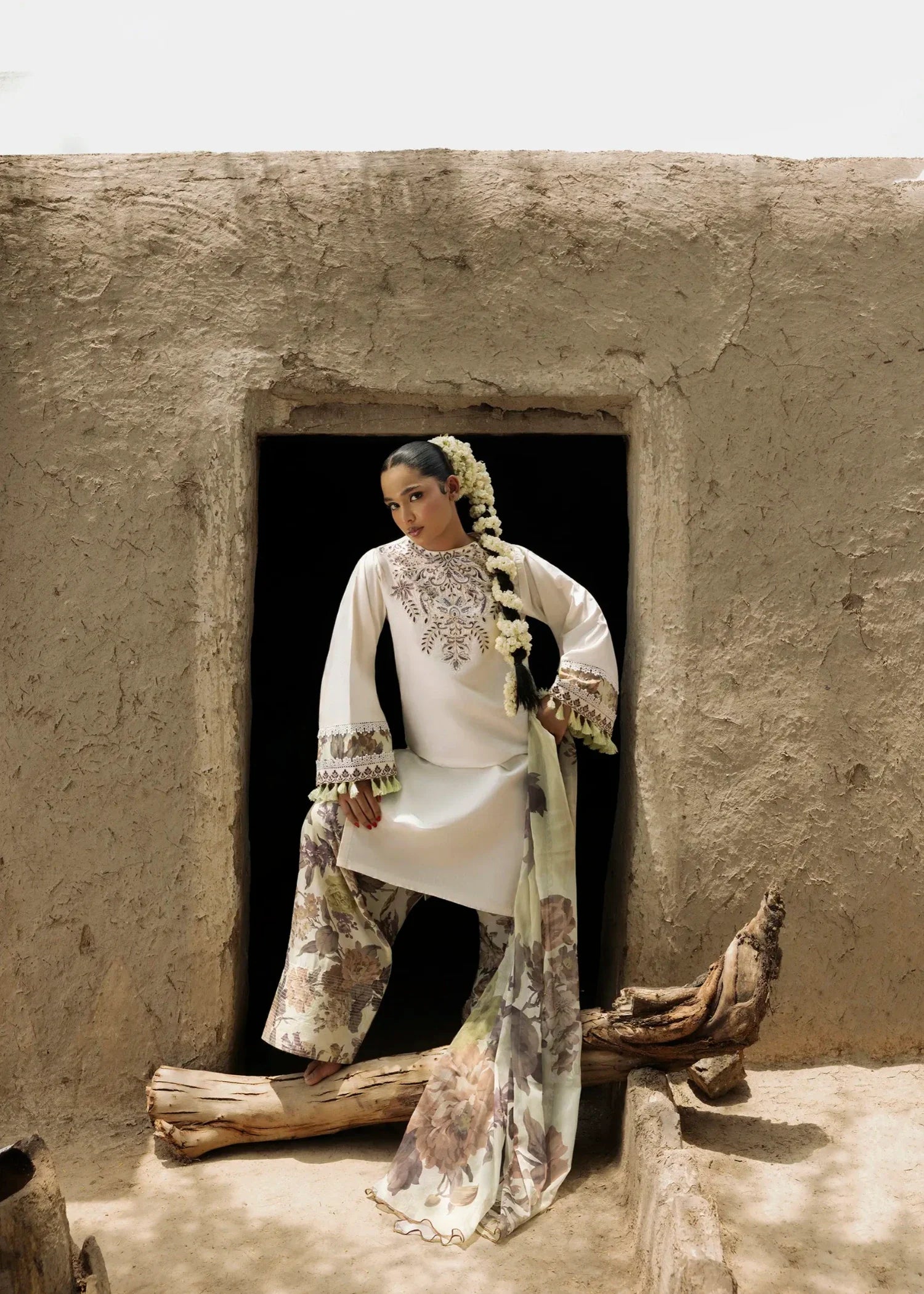 Embroidered Farshi Shalwar Lawn Suit with Printed Dupatta Online in Dubai DXB UAE Abudhabi Meena Bazaar