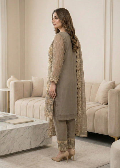 Embroidered Grey Organza Pakistani Suit Online in KSA Riyadh Saudi Arabia Oman Bahrain Qatar