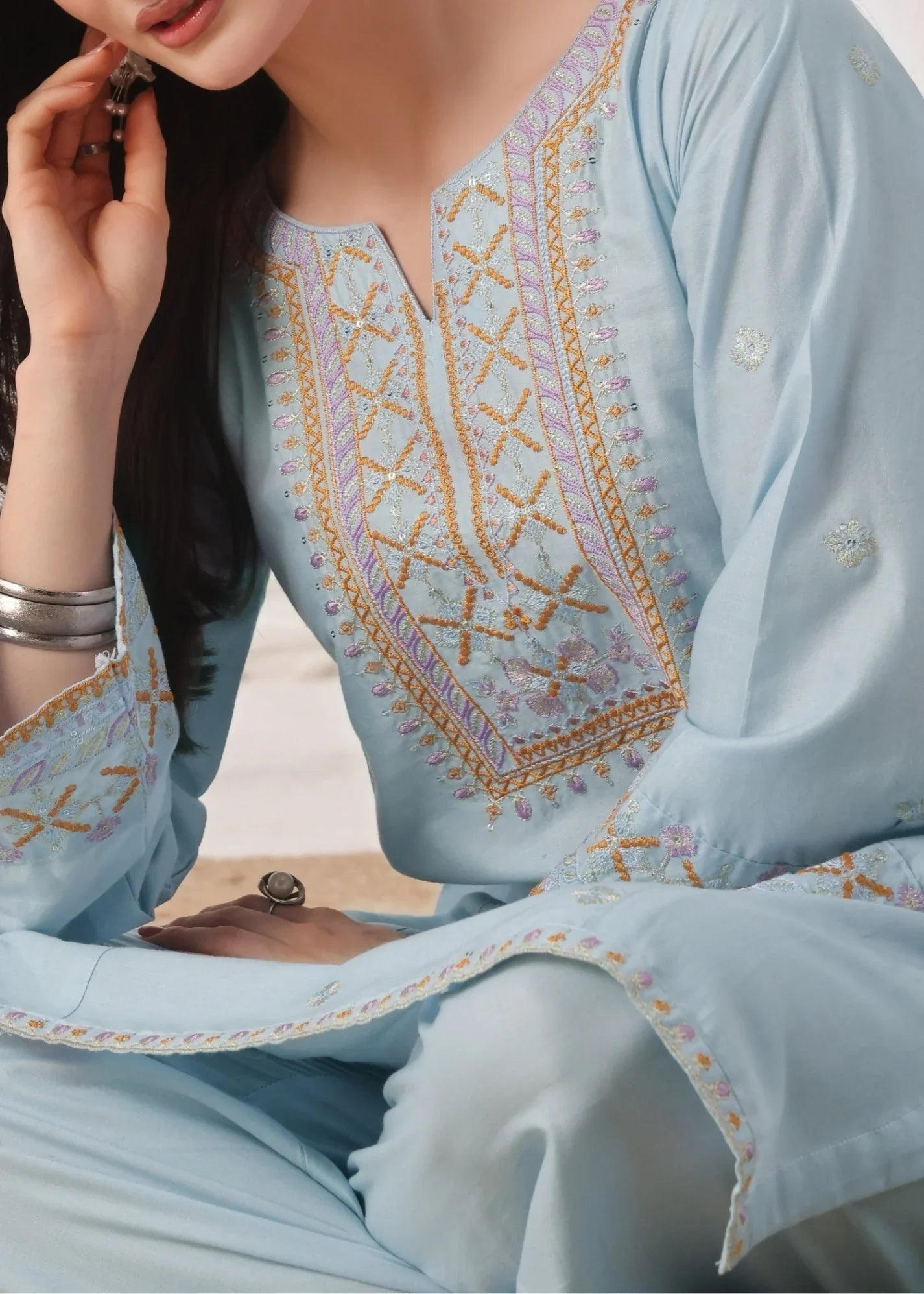 Embroidered Ice Blue Lawn Cotton Salwar Kameez Online in KSA Riyadh Saudi Arabia Oman Bahrain Qatar