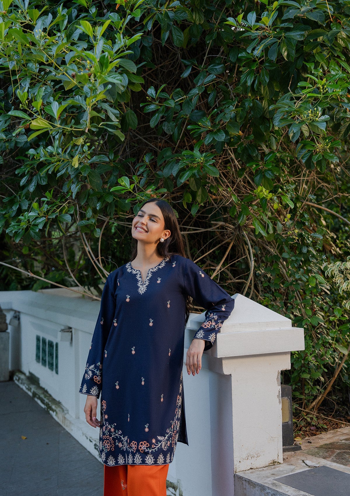 Embroidered Khaddar 2 Piece Kurta Set for Women Online in KSA Riyadh Saudi Arabia Oman Bahrain Qatar