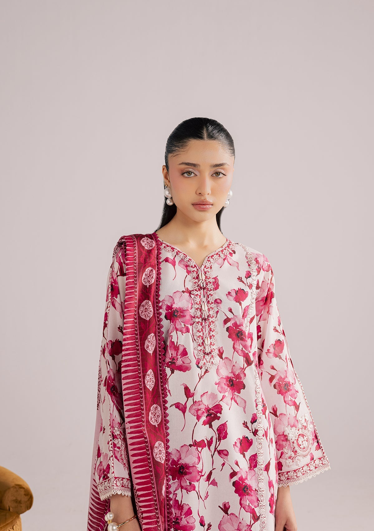 Embroidered Lawn 3 Piece Suit Online in Sri Lanka India Australia