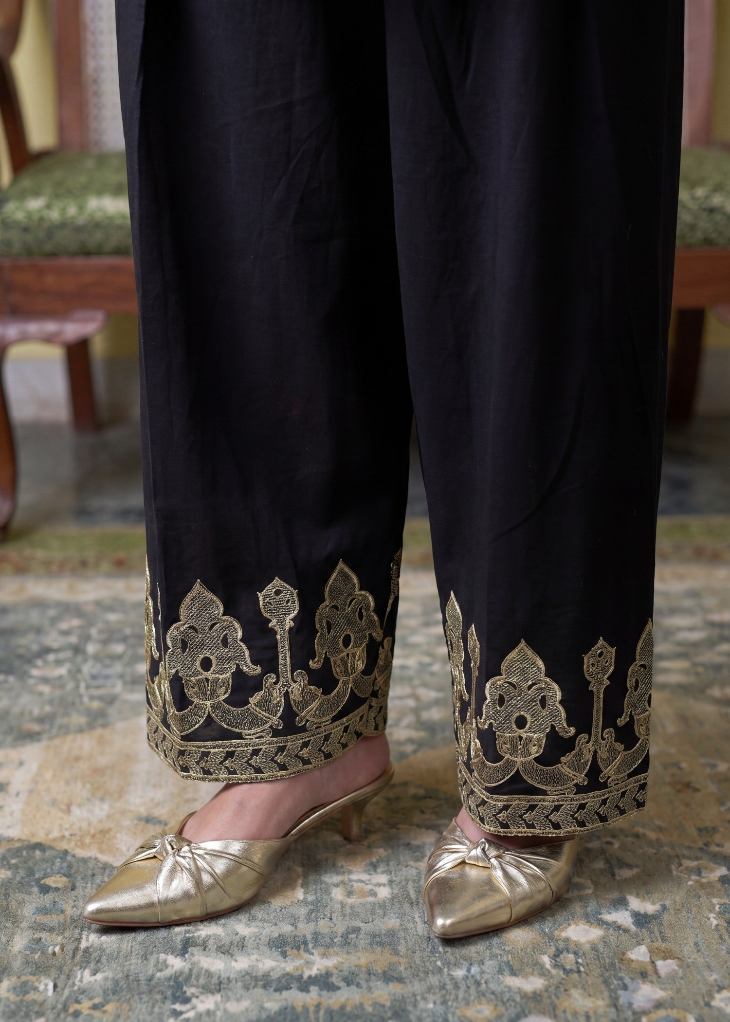 Embroidered Lawn Kurta Set for Women Online in Dubai DXB UAE Abudhabi Meena Bazaar