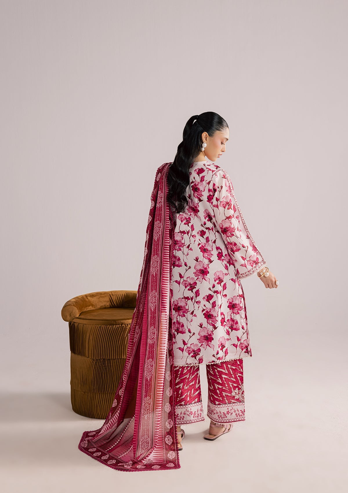 Embroidered Lawn Pakistani Dress Material Online in Dubai UAE Abudhabi Ajman Sharjah