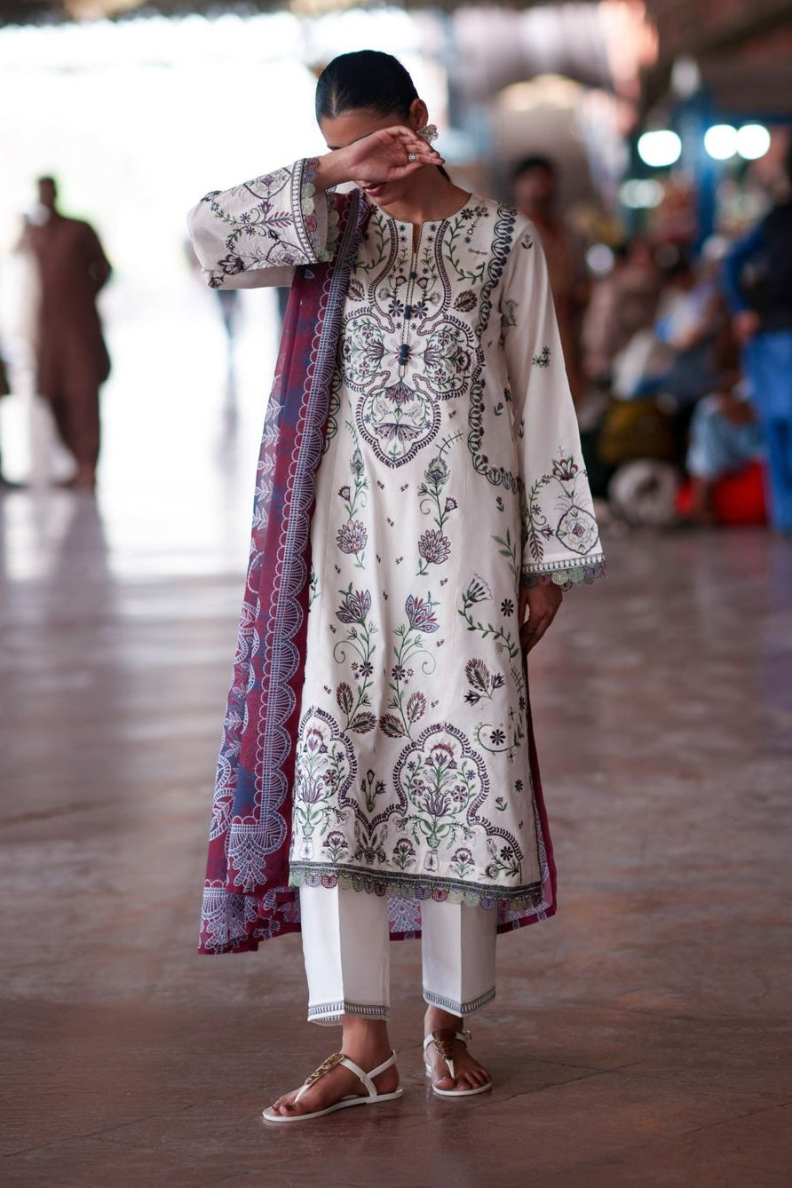 Embroidered Lawn Ready to Wear Suit Online in Dubai UAE Abudhabi Ajman Sharjah