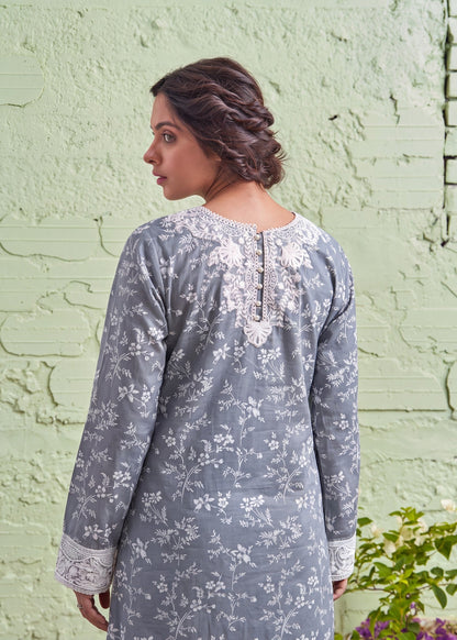 Embroidered Lawn Salwar Kameez for Women Online in KSA Riyadh Saudi Arabia Oman Bahrain Qatar