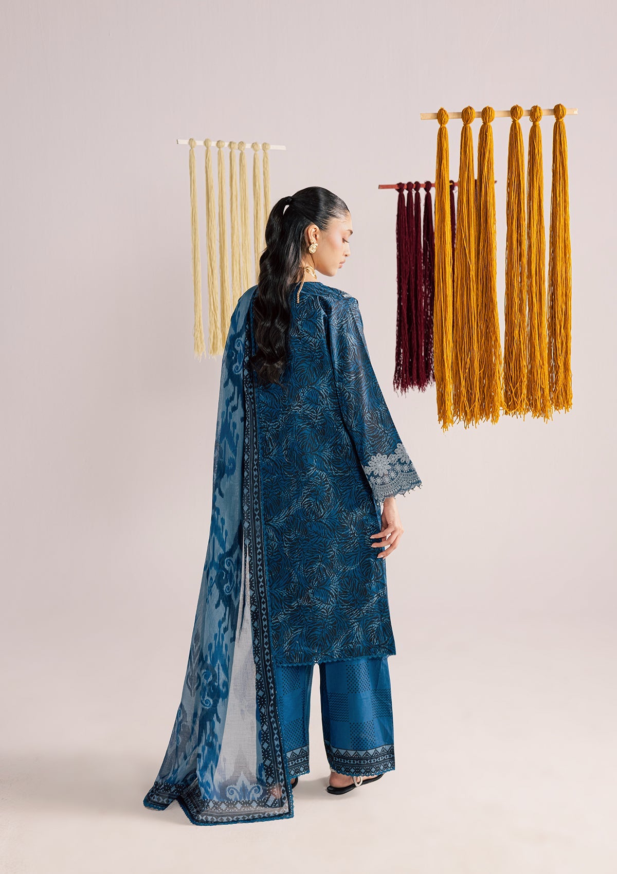 Embroidered Lawn Straight Trouser Suit Online in Dubai UAE Abudhabi Ajman Sharjah