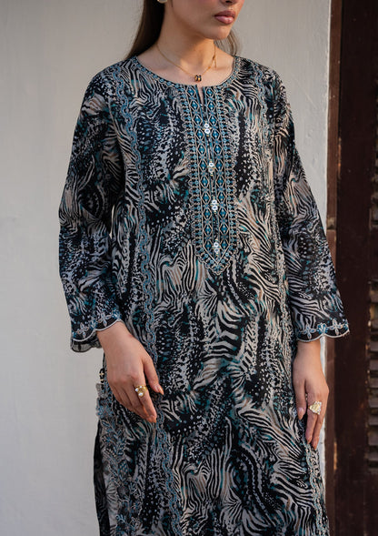 Embroidered Lawn Three Piece Suit Online in Sri Lanka India Australia