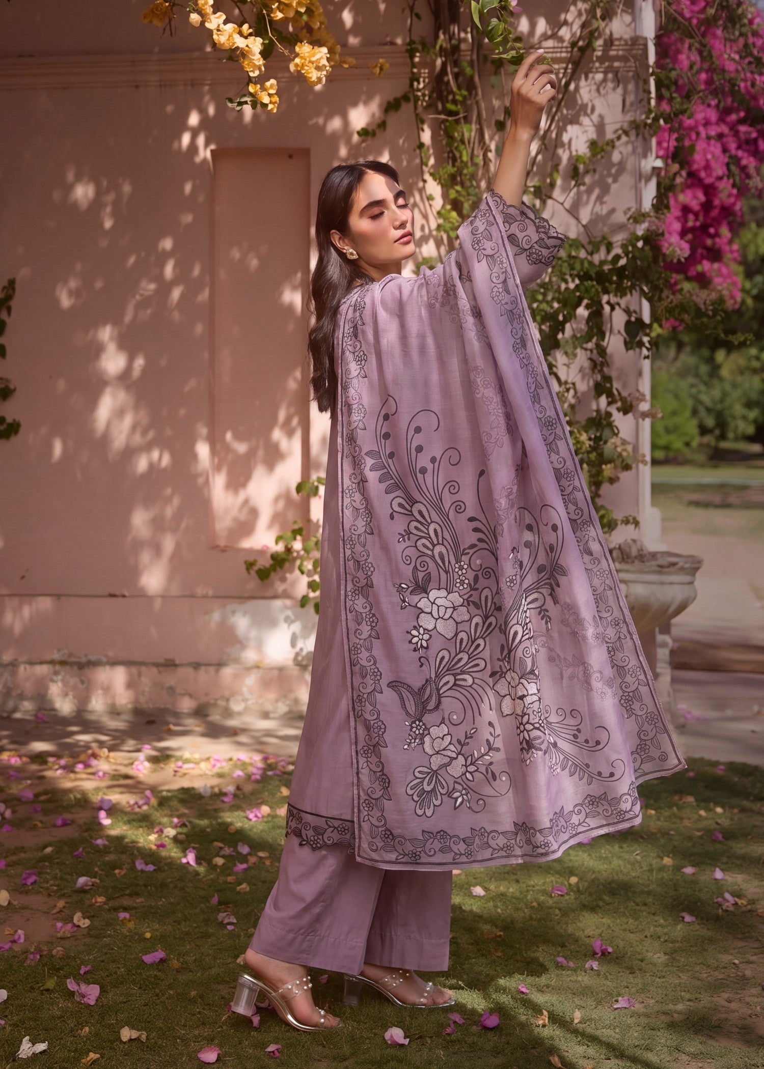 Embroidered Mulberry Lawn Ladies Suit Online in KSA Riyadh Saudi Arabia Oman Bahrain Qatar