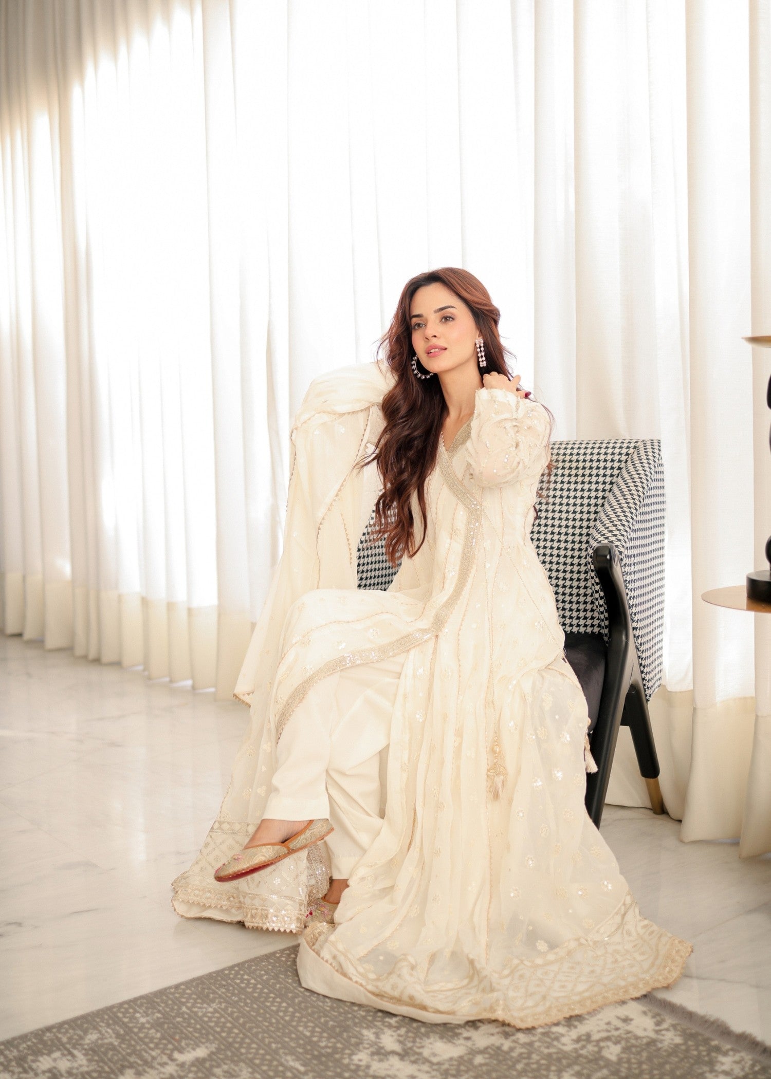 Embroidered Off-White Chiffon Wedding Guest Wear Online in Sri Lanka India Australia