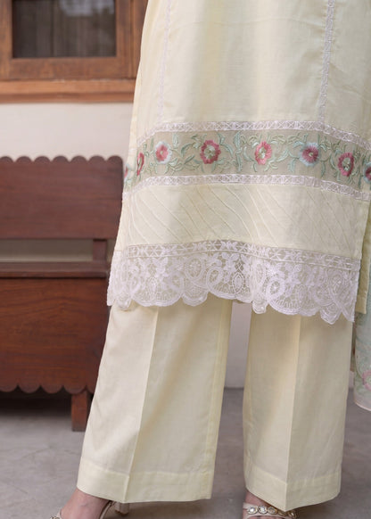 Embroidered Off-White Textured Lawn Pakistani Suit Online in Dubai DXB UAE Abudhabi Meena Bazaar