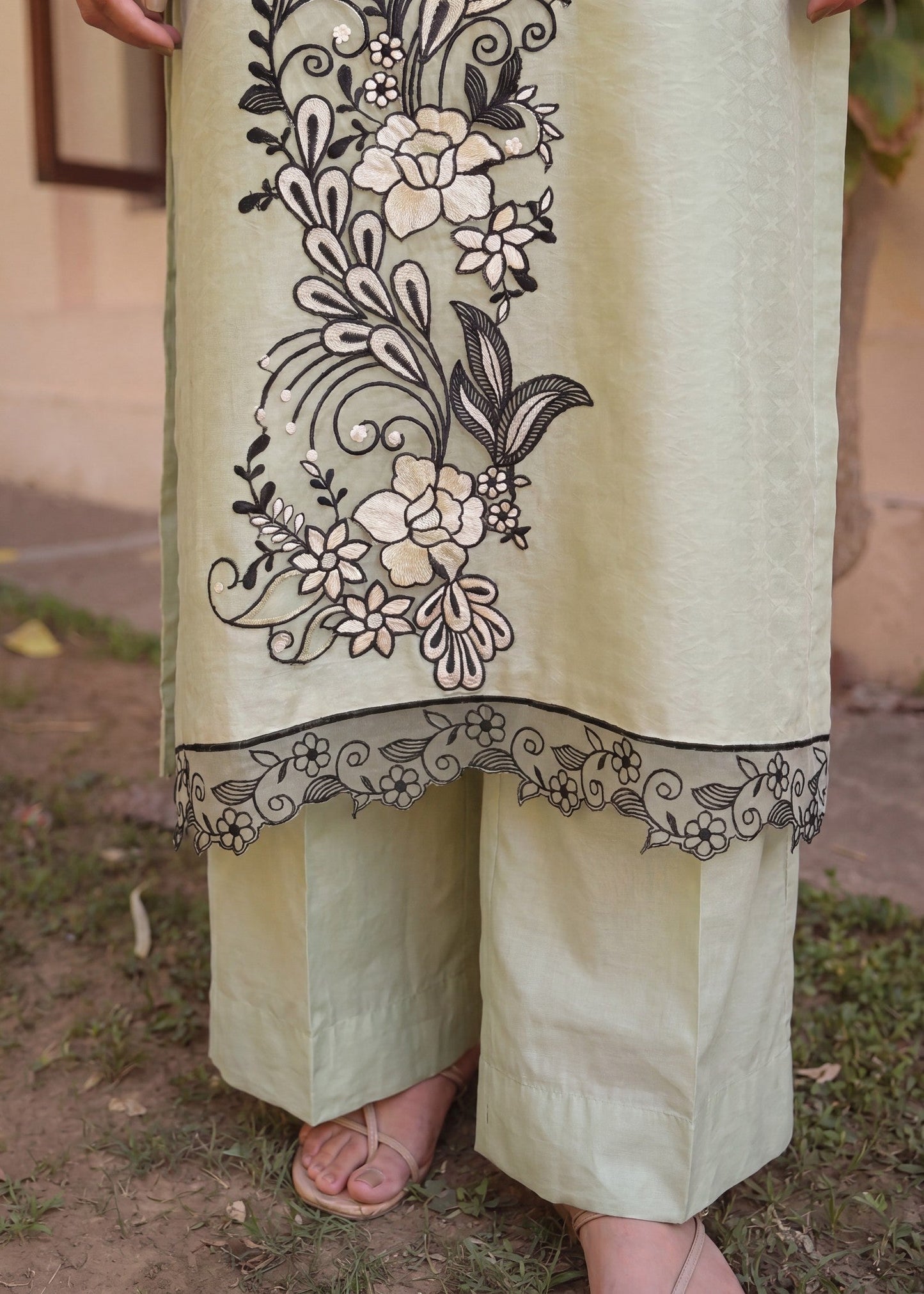 Embroidered Pistachio Green Lawn Suit for Women Online in Dubai DXB UAE Abudhabi Meena Bazaar