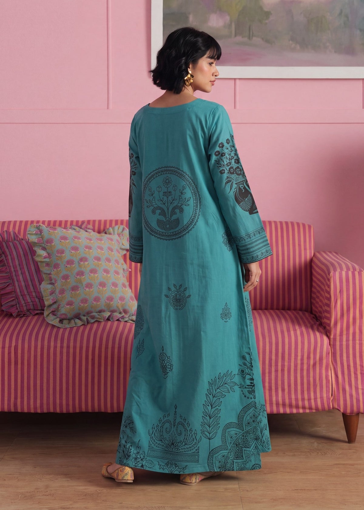Embroidered Royal Blue Lawn Kaftan Online in KSA Riyadh Saudi Arabia Oman Bahrain Qatar