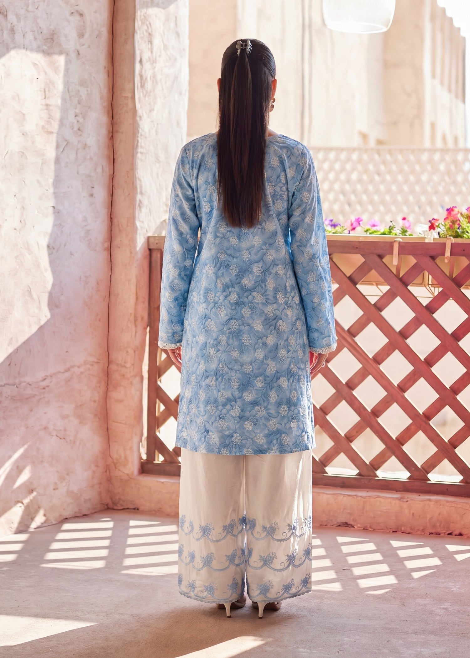 Embroidered Self Jacquard Straight Cut Kurta Online in KSA Riyadh Saudi Arabia Oman Bahrain Qatar