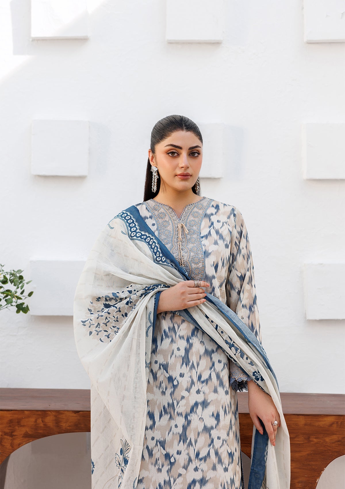 Embroidered Sky Blue Lawn Suit Online in KSA Riyadh Saudi Arabia Oman Bahrain Qatar
