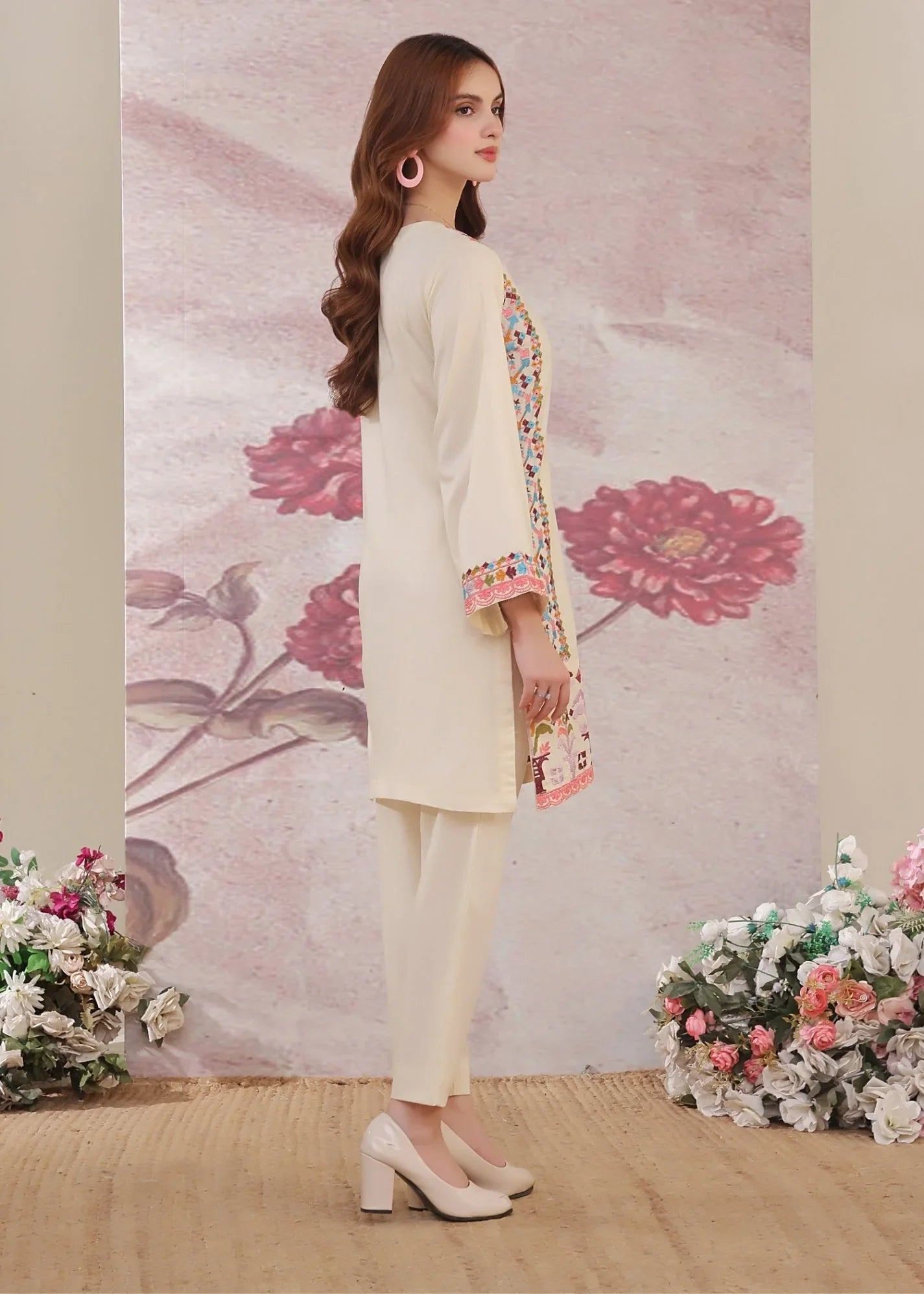 Embroidered Vanilla Lawn Salwar Kameez for Women Online in KSA Riyadh Saudi Arabia Oman Bahrain Qatar