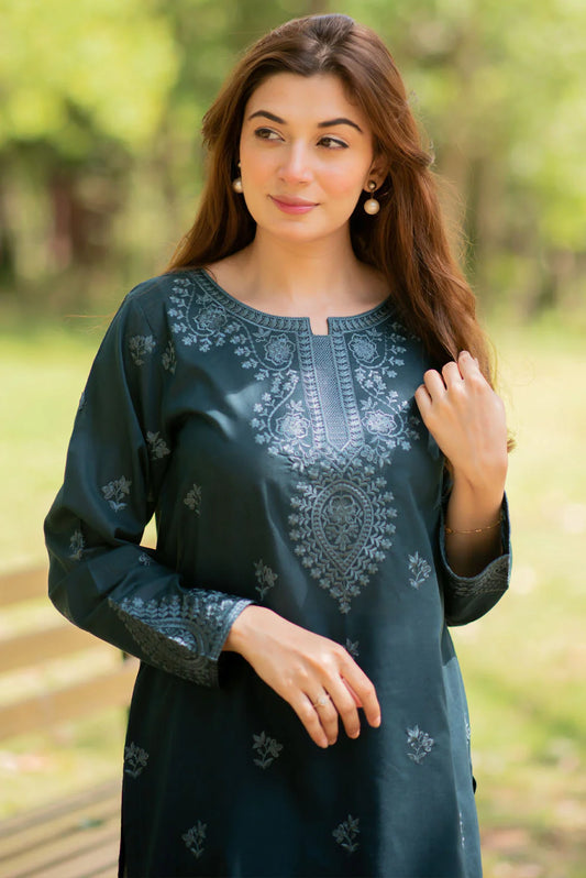 Embroidered Kurta with Straight Pants