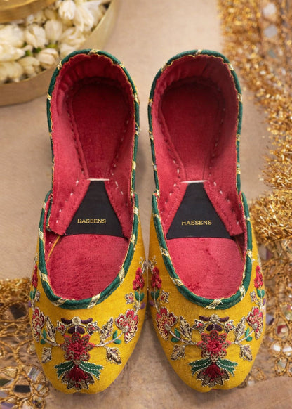 Ethnic Yellow Velvet Mojari Online in UK USA Canada