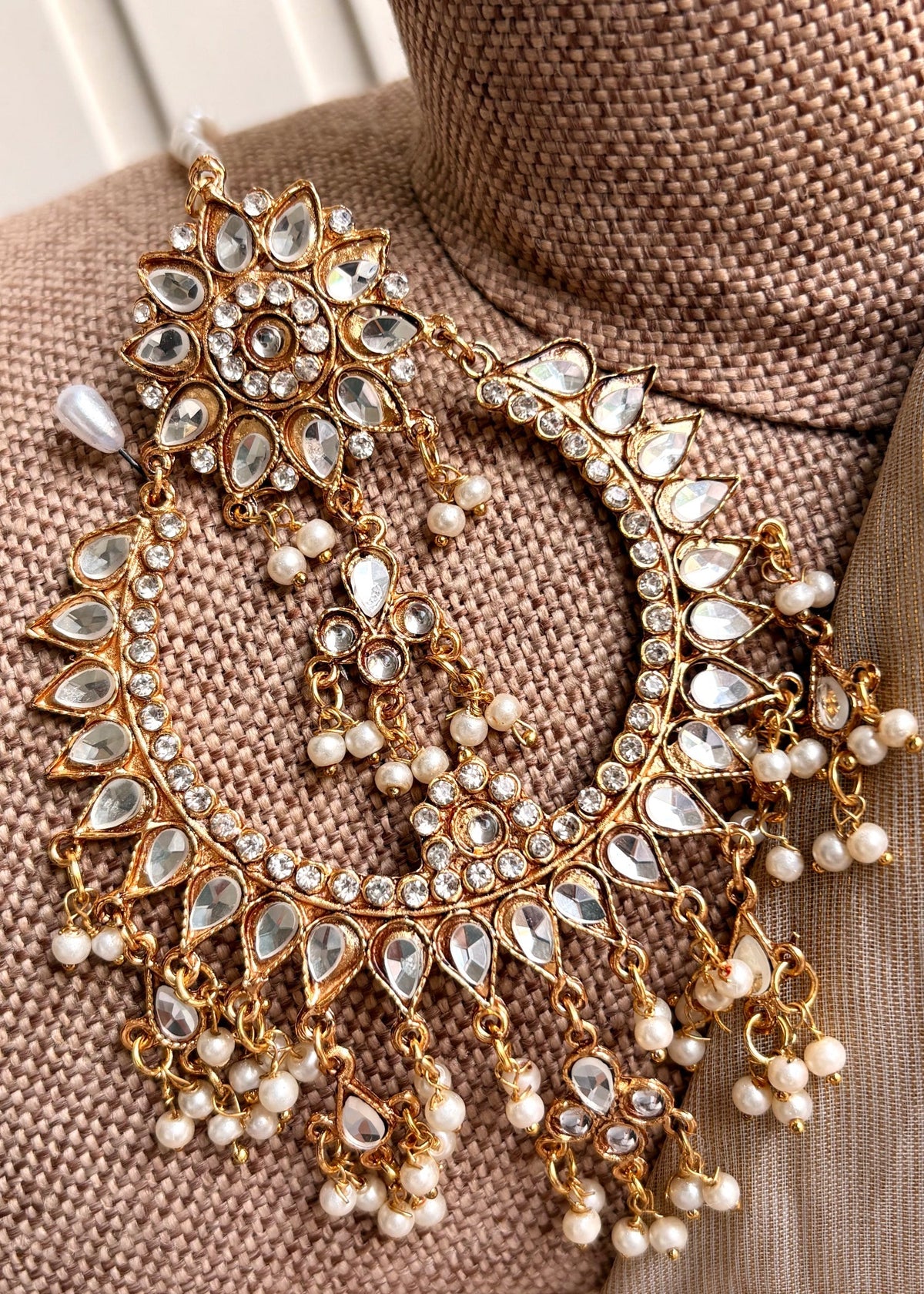 Festive Gold Plated 2 Piece Earrings & Tikka Jewellery Set Online in KSA Riyadh Saudi Arabia Oman Bahrain Qatar