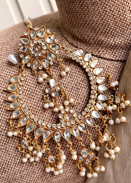 Festive Gold Plated 2 Piece Earrings & Tikka Jewellery Set Online in KSA Riyadh Saudi Arabia Oman Bahrain Qatar