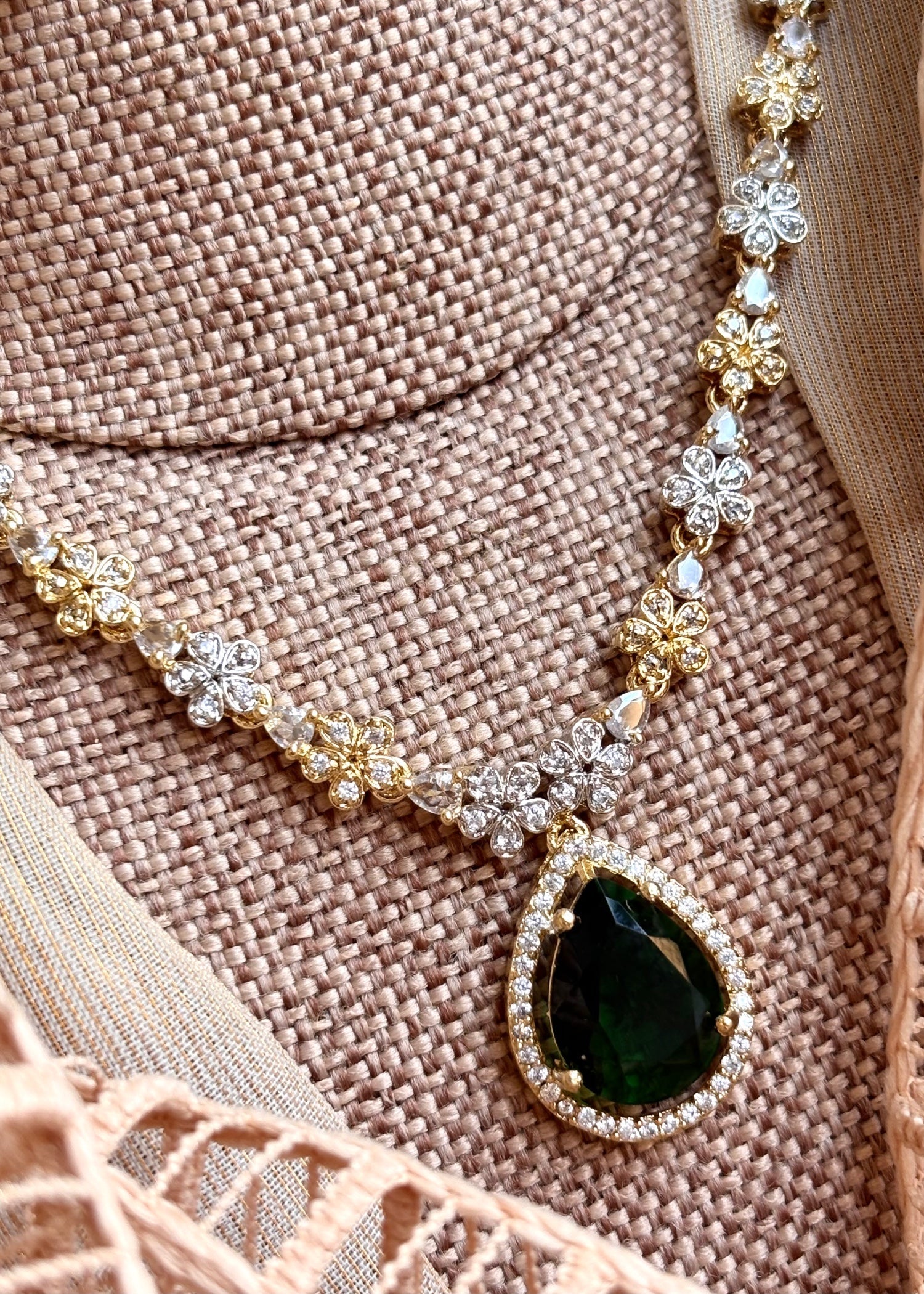 Festive Green Zircon Jewellery Set Online in KSA Riyadh Saudi Arabia Oman Bahrain Qatar