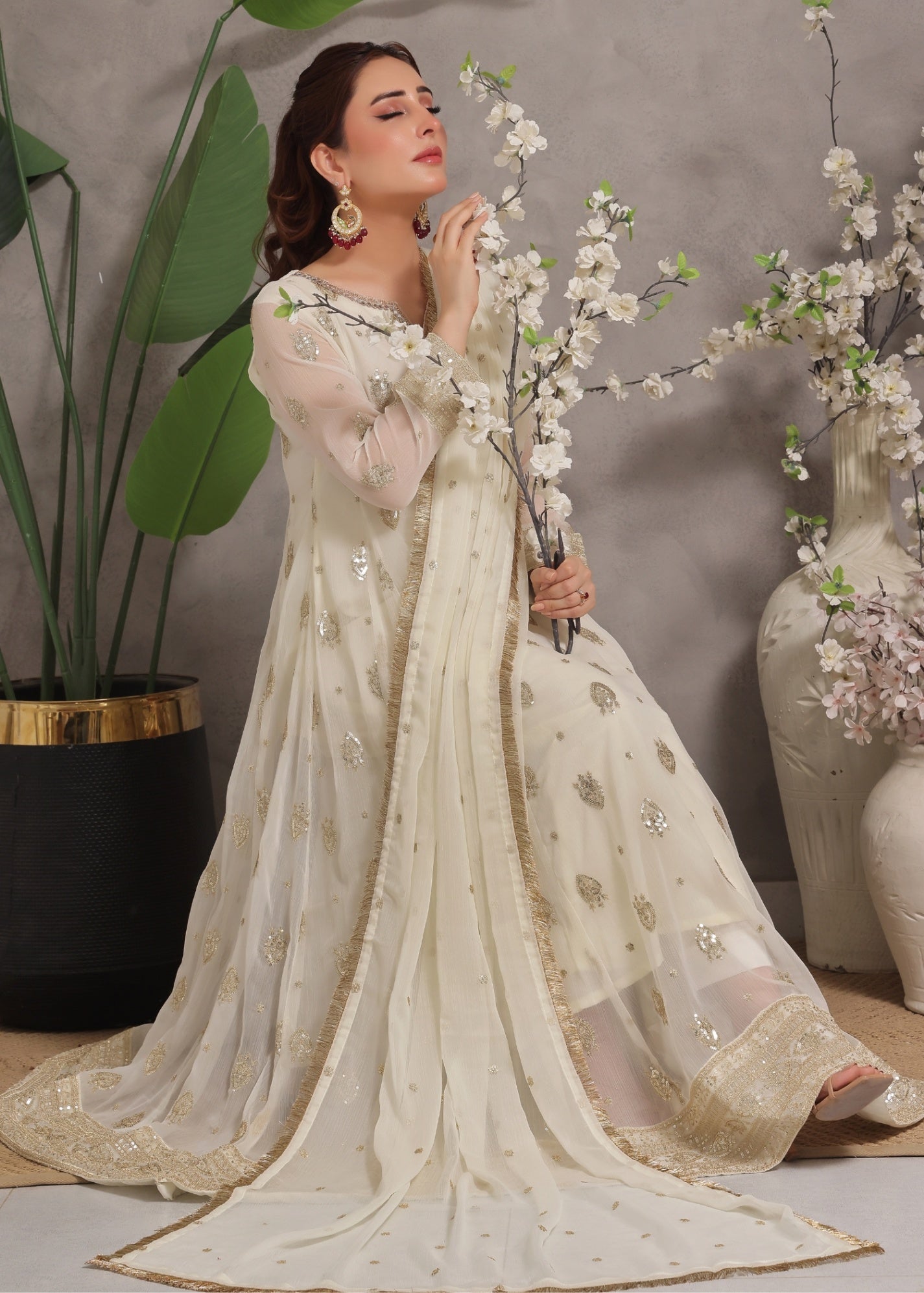 Festive Wear Off-White Chiffon Pishwas Online in Sri Lanka India Australia