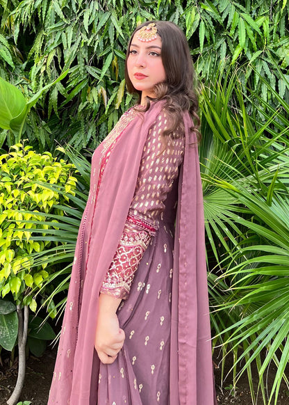 Formal Embellished Georgette Chiffon Ladies Suit Online in Dubai UAE Abudhabi Ajman Sharjah
