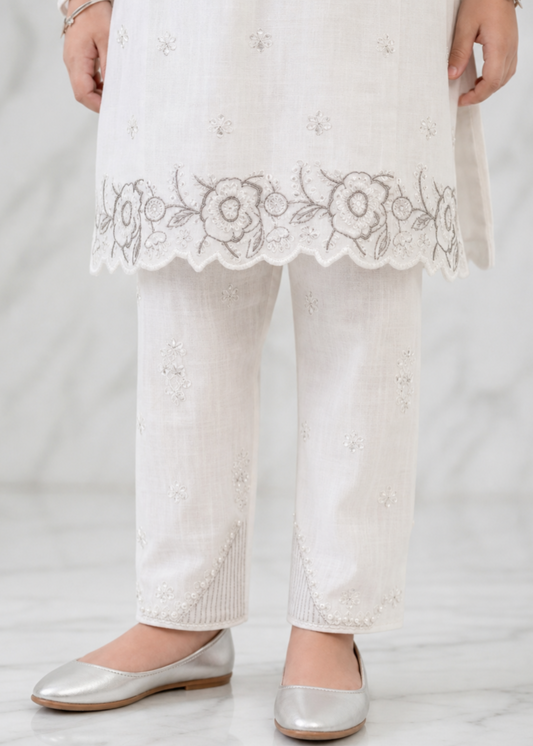 Girls White Cotton Embroidered Salwar Kameez Online in KSA Riyadh Saudi Arabia Oman Bahrain Qatar