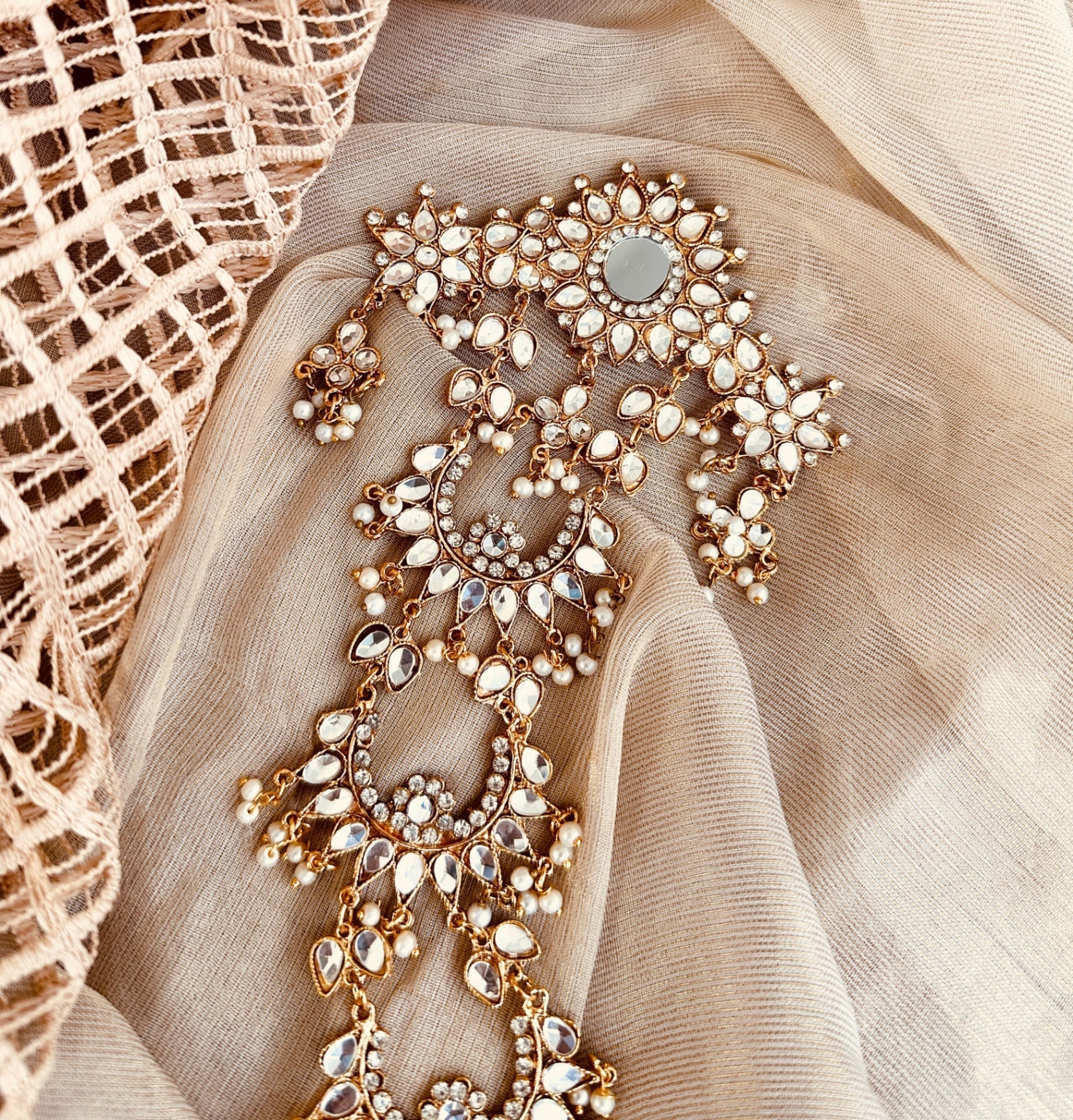Gold bridal hair paranda for wedding guests Online in KSA Riyadh Saudi Arabia Oman Bahrain Qatar