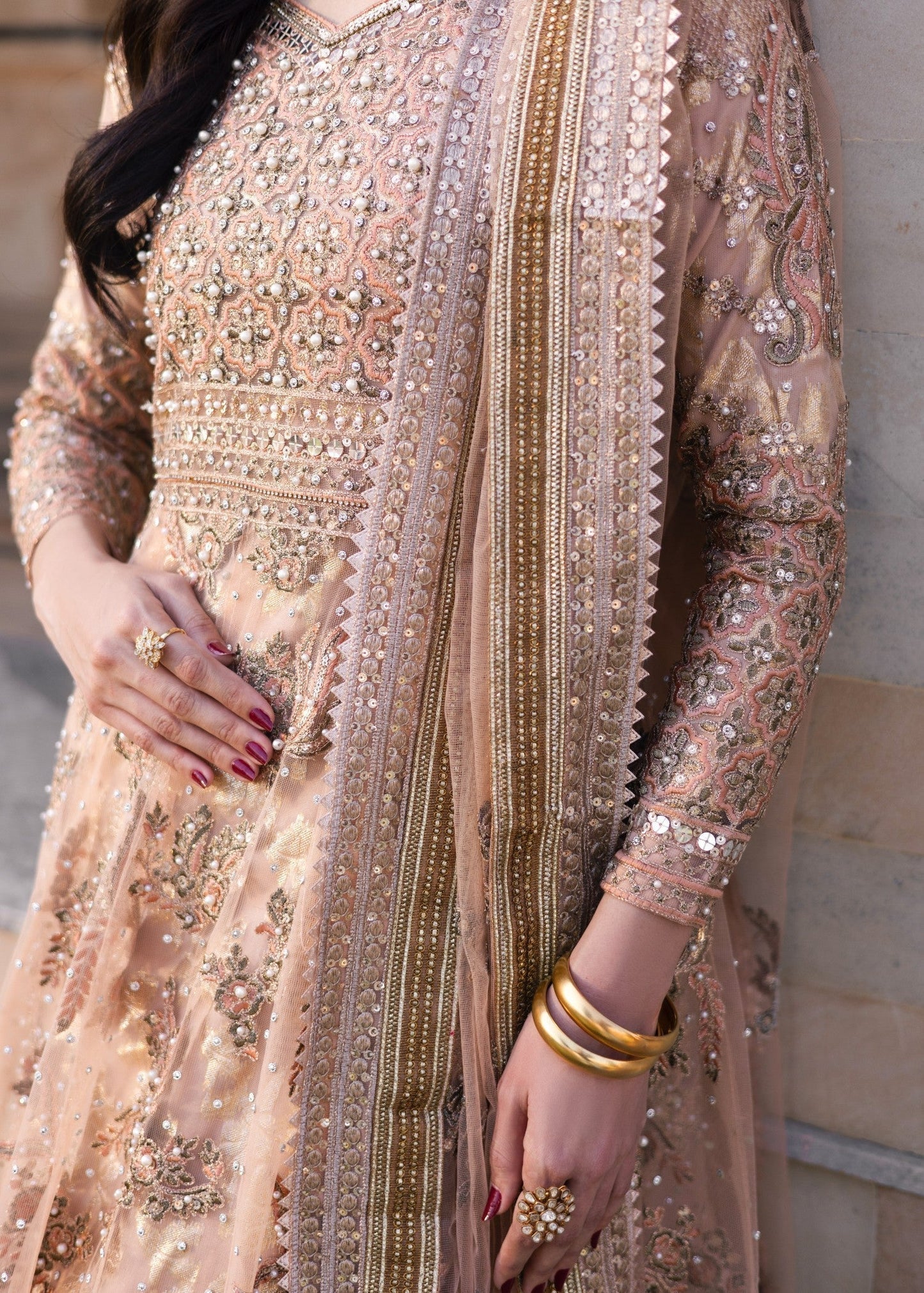 Gold Net Pishwas with Dupatta Online in Dubai UAE Abudhabi Ajman Sharjah
