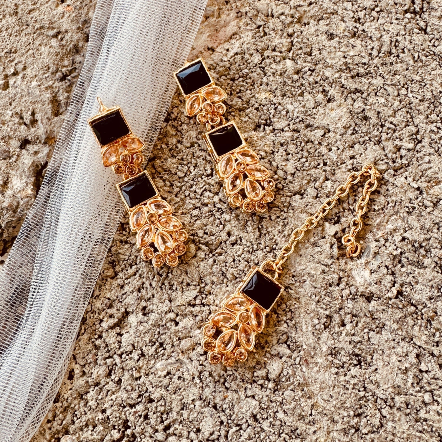 Gold Plated Black Jewellery Set for Women Online in KSA Riyadh Saudi Arabia Oman Bahrain Qatar
