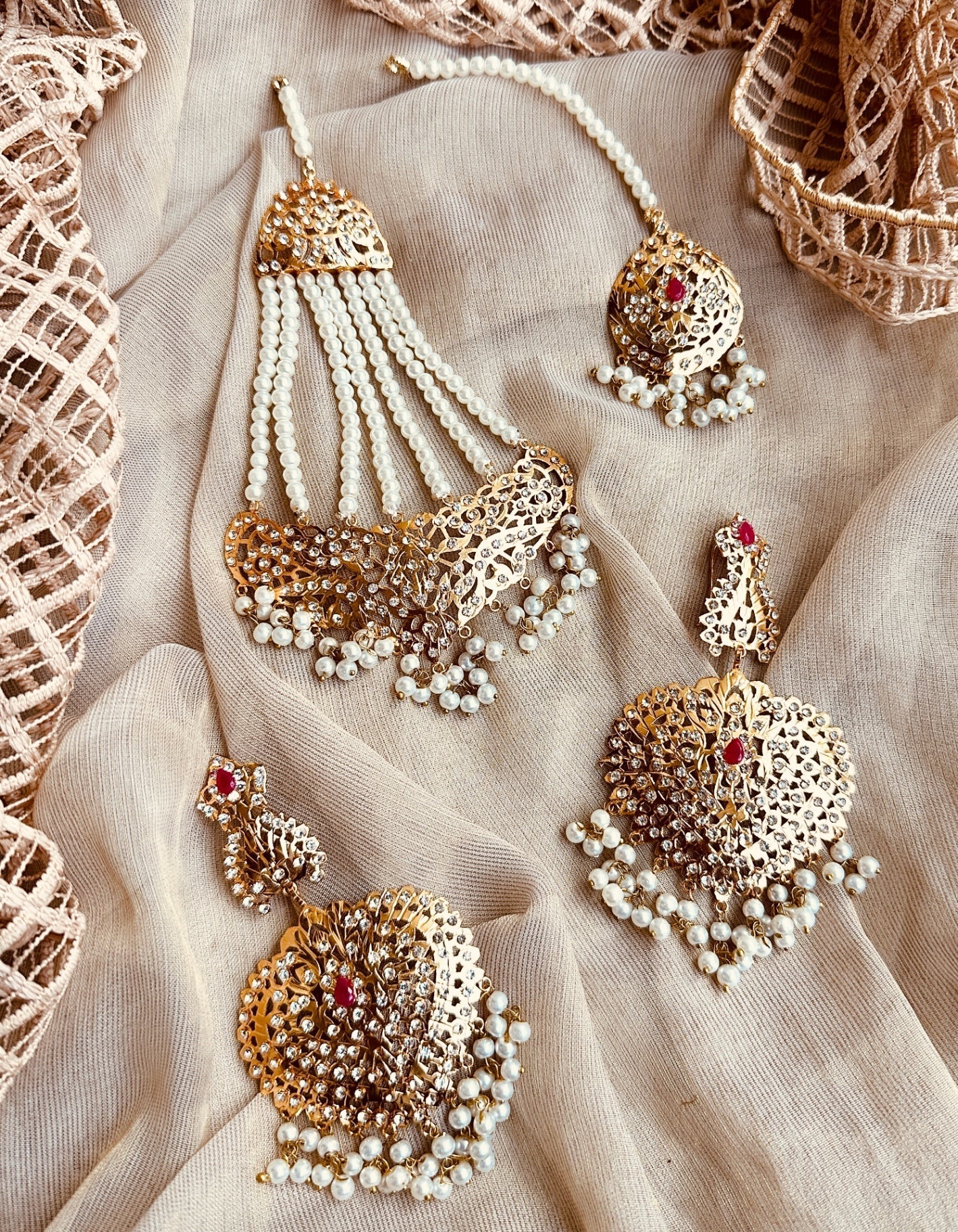 Gold Plated Ruby Red Necklace Set Online in KSA Riyadh Saudi Arabia Oman Bahrain Qatar