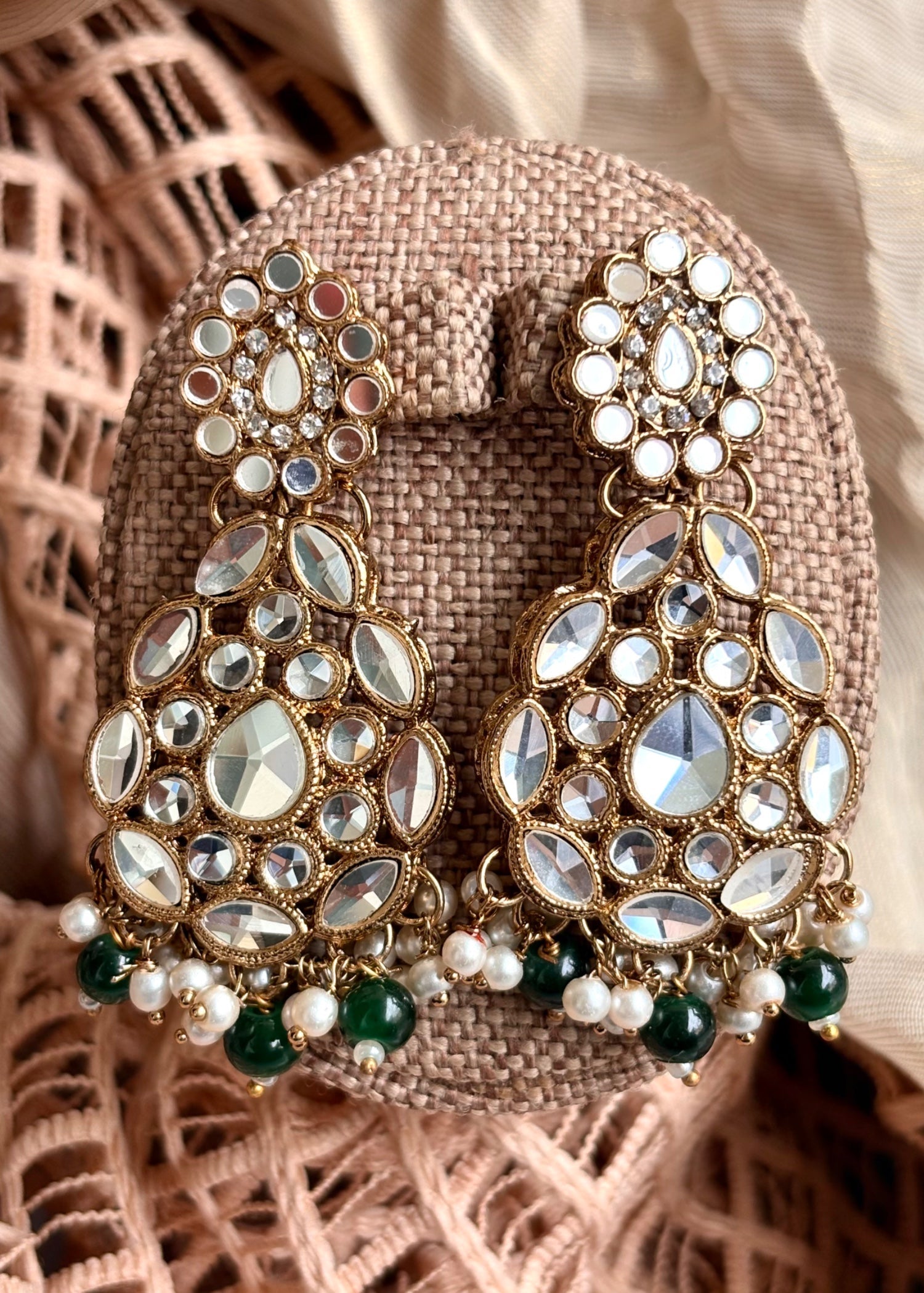 Green Bridal Necklace Set Online in KSA Riyadh Saudi Arabia Oman Bahrain Qatar