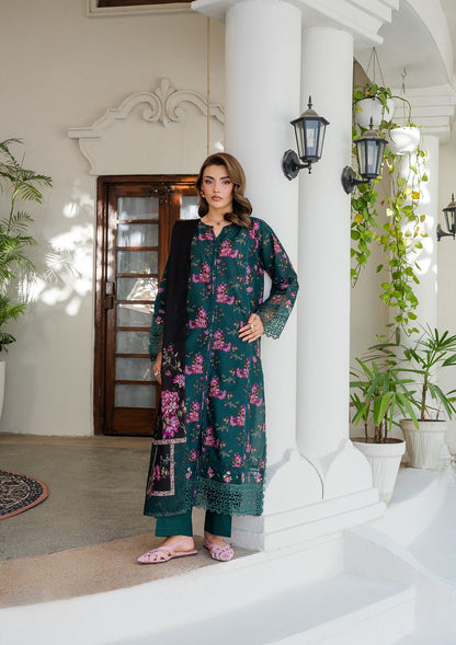 Green Embroidered Lawn Ladies Suit Online in UK USA Canada