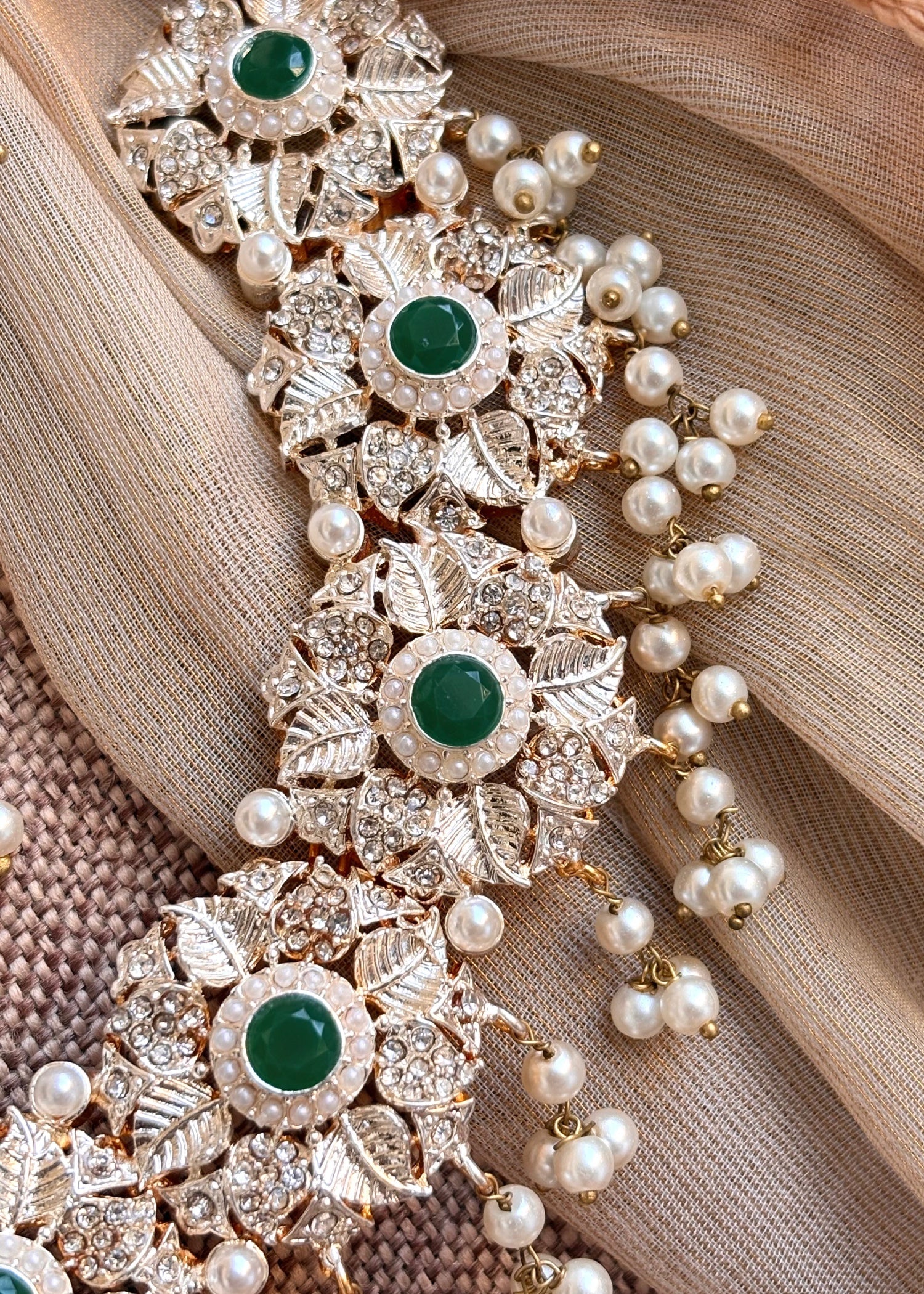 Green Kundan Bridal Jewellery Set Online in KSA Riyadh Saudi Arabia Oman Bahrain Qatar