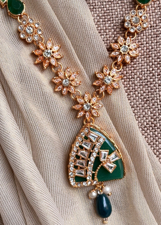 Green Stone Work Bridal Necklace Set Online in KSA Riyadh Saudi Arabia Oman Bahrain Qatar