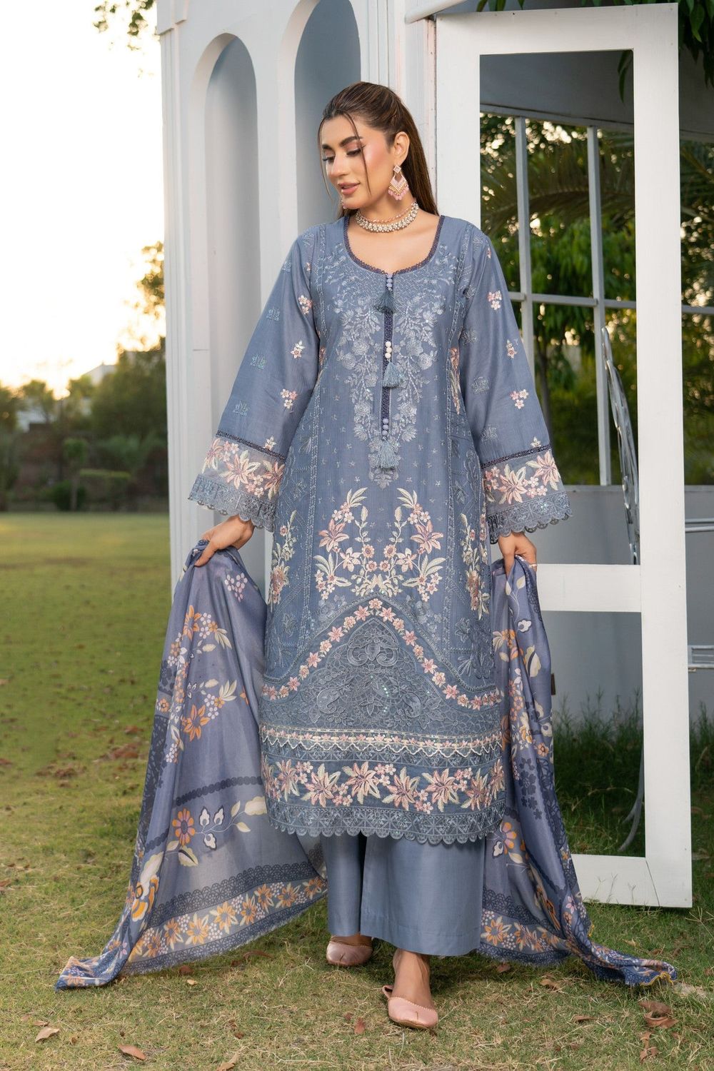Grey Embroidered Lawn Salwar Kameez Online in Dubai UAE Abudhabi Ajman Sharjah