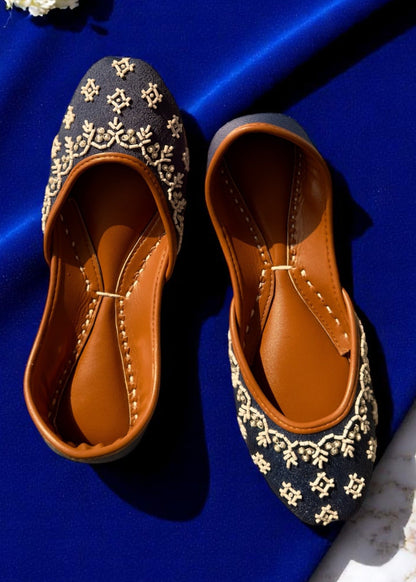 Handcrafted Navy Blue Leather Khussa with White Thread Embroidery Online in KSA Riyadh Saudi Arabia Oman Bahrain Qatar
