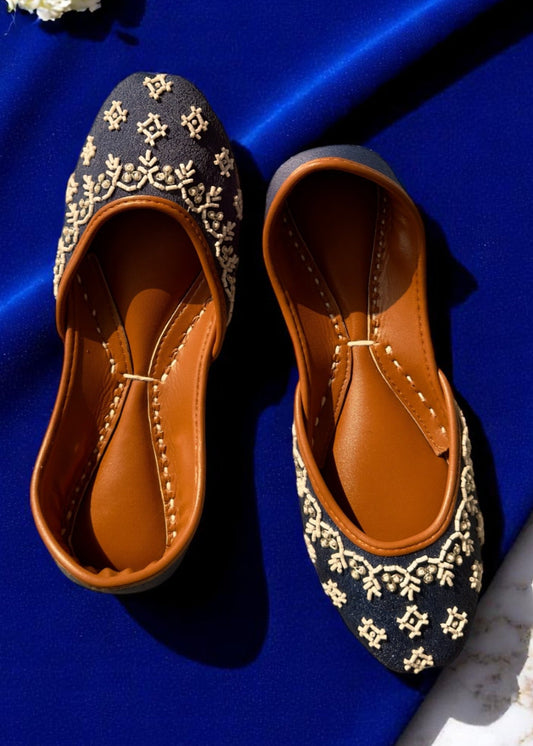 Handcrafted Navy Blue Leather Khussa with White Thread Embroidery Online in KSA Riyadh Saudi Arabia Oman Bahrain Qatar