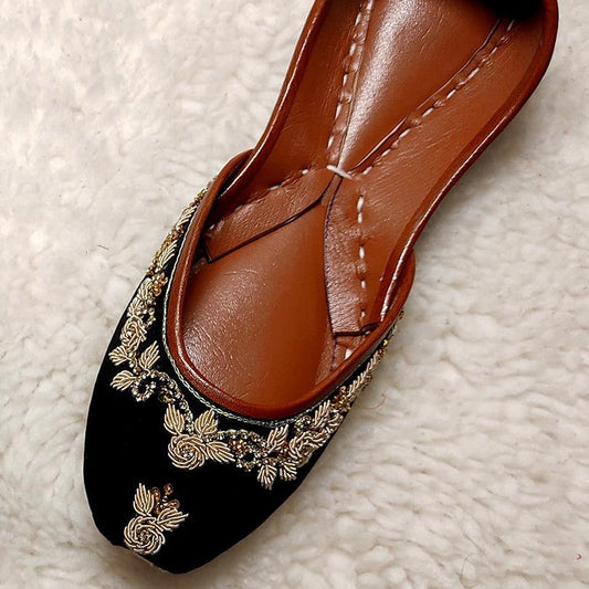Handmade Black Leather Khussa Online in KSA Riyadh Saudi Arabia Oman Bahrain Qatar