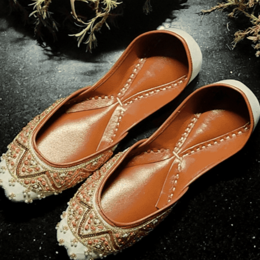 Handmade White Silk Khussa Online in UK USA Canada