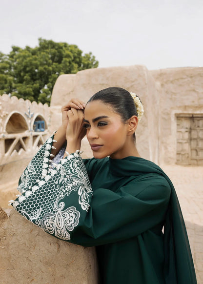 Hunter Green Embroidered Lawn Kameez Online in UK USA Canada